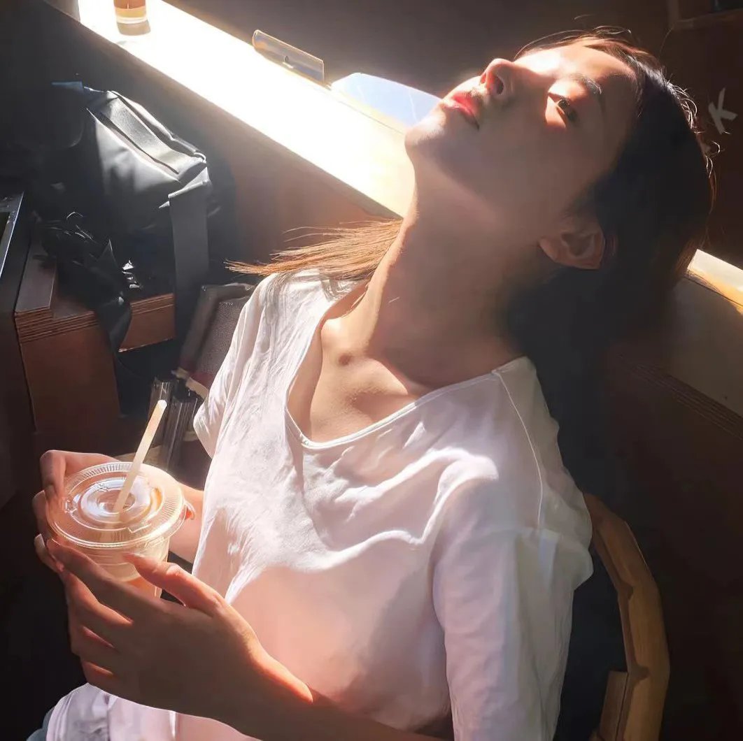 恨锁琼楼